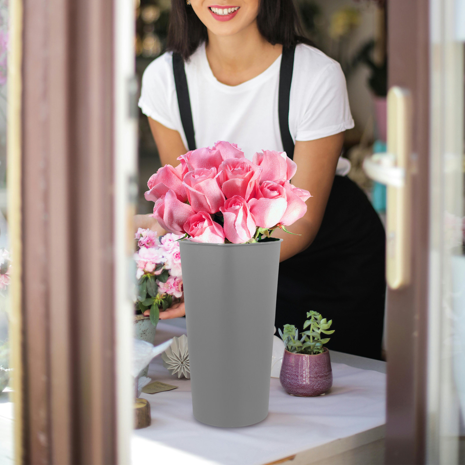 Creative Triangular Bucket Tal – обзор и цена Florist Supply Shop